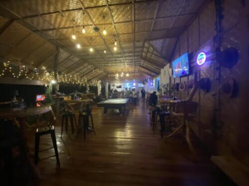 シキホールのレストバー